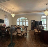 Cần Bán Gấp Biệt Thự Cực Đẹp Đặng Văn Ngữ 8X22M Trệt 2 Lầu, Chỉ 36 Tỷ