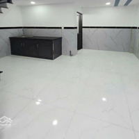Bán Nhà Mới Xây Cách Chợ Mỹ Hạnh 0,5Km Đường Gò Hưu Đức Hòa Long An