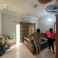 Bán Nhà 4 Tầng Mặt Phố Đội Cấn(Chợ Lương Văn Can). Diện Tích: 47M 2 Ngang 4M.vị Trí Đắc Địa Siêu Hiếm.