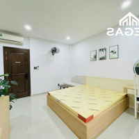 Chdv 1 Phòng Ngủ Mới 100%, Đầy Đủ Nội Thất, Ban Công Riêng - Cửa Sổ Lớn Ngay Phạm Văn Đồng