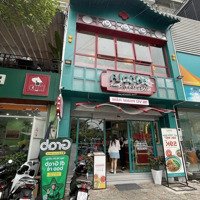 Cho Thuê Nhà Mặt Phố View Đẹp Tại Đường Vũ Phạm Hàm, Giá Bán 110 Triệu, 110 M2X 6 Tầng, Mặt Tiền 5,3M