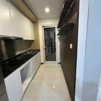 Bán Gấp Căn 2 Phòng Ngủ Nhà Mới, Tầng Trung View Trực Diện Sông Hồng, Giá 4, X Tỷ Tại Hòa Bình Green City
