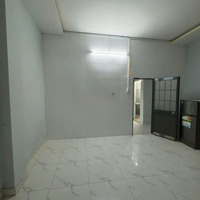 Giá Bán 3. 5 Triệu Phòng Dạng Căn Hộ Dịch Vụ Có Chỗ Đậu Ôtô, Phòng Rộng Rãi Sát Công Viên