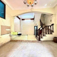Căn Góc! Sơn Tây, 3 Thoáng, Gần Phố, Ngõ Thông, Khung Cột Btct. 41/45M*5T
