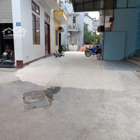 Bán Nhà 3 Tầng Vẫn Còn Mới,Trung Tâm Xã Đông Dư, Đường Ôtô Vào Tận Đất. Diện Tích: 40M Giá Bán 3,950 Tỷ.