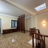 Cần Bán Gấp Nhà Xô Viết Nghệ Tĩnh, Hẻm Xe Hơi, 42M2, Ngang 4M, 3 Tầng Giá Chỉ 4,9 Tỷ