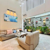 Chủ Ngộp Tiền Bán Nhà 35M2 Đinh Tiên Hoàng - Tặng Full Nội Thất - Hxh