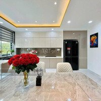 Chủ Ngộp Tiền Bán Nhà 35M2 Đinh Tiên Hoàng - Tặng Full Nội Thất - Hxh