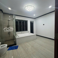 Siêu Phẩm Cuối Năm: Bán Nhanh Căn Nhà Gỗ Cao Cấp Vạn Phúc Cit 5X20.5M, Hầm + 4 Lầu Có Thang Máy.