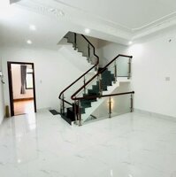 CHO THUÊ NHÀ 2 LẦU NỘI THẤT ĐẸP KDC VĂN HOÁ TÂY ĐÔ CẠNH NAM LONG