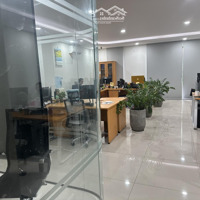 Cho Thuê Văn Phòng Kđt Vạn Phúc City, 10 Triệu, 140M2 Có Ngăn Phòng, Thang Máy, Máy Lạnh