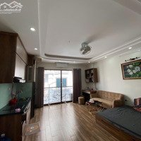 Cho Thuê Phòng Studio Mặt Phố Cự Lộc,Thanh Xuân.full Nội Thất,Máy Giặt Riêng,Ban Công Phố