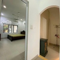 Nhà Đẹp Siêu Hiếm Tại Phố Nghi Tàmdiện Tích38M 3 Tầng Giá Bán 7.85 Tỷ