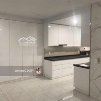 Cho Thuê Căn Hộ 3 Phòng Ngủcăn Góc 160M2 - Waterina Suites Ntcb : 26 Triệuieu