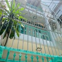Đường Lê Thị Riêng Phường Bến Thành Quận 1.