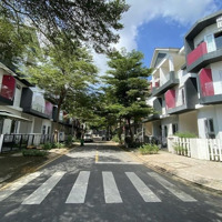 Siêu Phẩm Duy Nhất Tại Đường Võ Văn Kiệt, 90M2, Phường 10, Quận 5 Shr Liên Hệ: 0707839173 Tâm