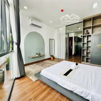 Cho Thuê Studio Ban Công Lớn Thoáng Mát - Nằm Ngay Trung Tâm, Đường Lớn Nguyễn Khánh Toàn
