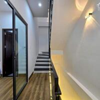 Nhà đẹp 3 tầng kiệt Nguyễn Hoàng, cách kiệt ô tô chỉ 20m