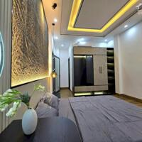 Nhà đẹp 3 tầng kiệt Nguyễn Hoàng, cách kiệt ô tô chỉ 20m