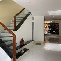 Chú Hậu Gửi Bán Nhà Cách Mạng Tháng 8, P5, Quận 3. Hẻm Xe Hơi 54M2-3Tỷ 600 Triệuiệu