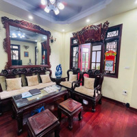Giá Siêu Đầu Tư! Bán Nhà Phố Nguyễn Ngọc Vũ, 2 Thoáng, 69.5M2*3T, 10M Ra Phố, Chỉ 8.1 Tỷ Có Tl