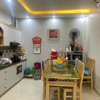 Ngon Bổ Rẻ Đẹp.Cần bán GẤP nhà 43x3 tầng trong ngõ đường Trung Hành xe Kia Morning đỗ cửa