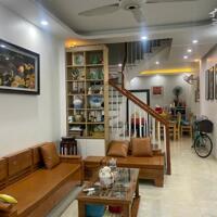 Ngon Bổ Rẻ Đẹp.Cần bán GẤP nhà 43x3 tầng trong ngõ đường Trung Hành xe Kia Morning đỗ cửa