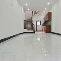 Bán căn 32m2x3T, Trạm xe Bus, gần trường TDTT, Oto đỗ 5km BX Yên Nghĩa