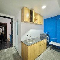 Cho Thuê Căn Hộ 02 Phòng Ngủ, Full Nội Thất Cao Cấp, Nhà Mới Hầm Xe Lớn, Hẻm Xe Hơi Q3