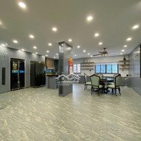 Chdv Cao Cấp 4 Phòng Ngủ 3 Vệ Sinhmới Khai Trương 100% Đầy Đủ Nội Thất Rộng ~130M2 Tại Lê Văn Sỹ, Quận 3