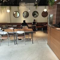 Cho Thuê Nhà Mặt Trần Thái Tông, Cầu Giấydiện Tích170M2 * 2 Tầng, Mặt Tiền 7M. Liên Hệ: 0901 727 293