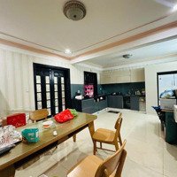 Sụp Hầm! Cắt Lỗ 40% Căn Biệt Thự 4Tầng Nguyễn Tất Thành -Diện Tích303M2 Ngang 8M - Chỉ 28Tỷ (Còn Tl)