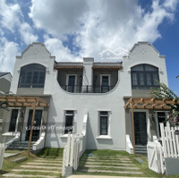 Bán Nhanh Biệt Thự Song Lập 8X20 Nằm Trên Trục Đường Lớn Giá Chỉ 4.2 Tỷ Bao Thuế Phí, Đã Có Nhà