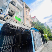 Nhà Ô Tô Tới Cổng, Sổ Vuông Đẹp, Cho Thuê 23 Triệu/Tháng -Diện Tích4X16M, 6 Phòng Ngủ- Hoàng Việt P4 Tân Bình