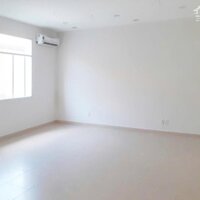 Cho thuê biệt thự sân vườn Thảo Điền giá chỉ 80Tr/tháng