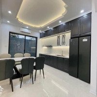 Hoa Hậu Giảng Võ, Mới Koong Full Nội Thất, Ngõ Thông Kinh Doanh , Cách Ô Tô 20M,Diện Tích42M2 X 5 Tầng