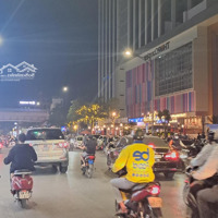 Tòa Nhà Văn Phòng , Căn Hộ Dịch Vụ . 10 Tầng - Full Nội Thất. Dòng Tiền 330Tt/ Tháng . Giá Bán 50 Tỷ
