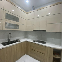 Siêu Hiếm Phố Lương Định Của Q. Đống Đa 43M2*5T*Mt3.5M Ngõ Thông Ô Tô Qua Nhà Gần Phố Chỉ 10.9 Tỷ
