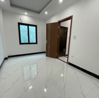Nhà Riêng 3 Tầng Mới Xây Full Nội Thất Ngay Sát Trường Đại Học Sư Phạm Tdtt