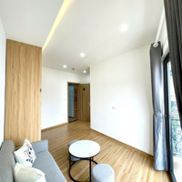 Khai Trương Ccmn 1N1K 40M2 Full Đồ. Ban Công Thoáng Tại Đường Hoàng Mai