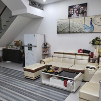 Căn Nhà Phố Khu Melosa Garden Giá Siêu Hấp Dẫn Chỉ 7.4Tỷ, 1 Trệt 2 Lầu, Full Nội Thất Cao Cấp