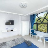 Bán Khách Sạn Ngay Hồ Xuân Hương Tại Bùi Thị Xuân, Đà Lạt, Giá Tốt 26 Tỷ, 106 M2 Ngang 6M