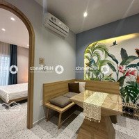 Căn Hộ 1 Phòng Ngủban Công Thiết Kế Cực Cute | Full Nội Thất, Máy Giặt Riêng - Được Nuôi Pet | Sát Bờ Kè