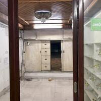 Cho thuê nhà mặt tiền 1 lửng 3 lầu 4 phòng đường Nguyễn Phi Khanh, Q1