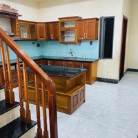 Đà Nẵng. Cần Bán Nhà 4 Tầng Hai Mặt Tiền, Sát Chợ. Quận Cẩm Lệ