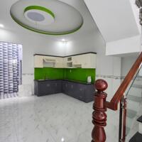 Bán nhà ngộp 1T, 2L giá 1 tỷ 780 triệu, SHR đã hoàn công KDC Phú Sinh