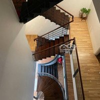 Cho Thuê Nhà Sân Vườn 4 Tầng Diện Tích 250M2 Mặt Tiền 10M Khu Phố Âu Cơ, Tây Hồ, Hà Nội:
