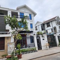 Căn Góc Phố Giảng Võ 134M 5 Tầng Mt16M Khu Phân Lô Cao Cấp Thành Ủy Căn Đẹp