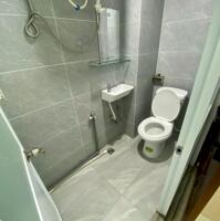 CẦN BÁN GẤP CĂN HỘ DỊCH VỤ CÓ 7 PHÒNG ,NGUYỄN TRÃI Q1 ( 4,1 X 9M ) 9TỶ TL