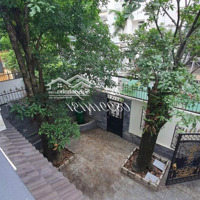 Mặt Bằng Kinh Doanh Tự Do, Nhà Phố Sân Vườn - Thảo Điền,Diện Tíchđất 312M2 - 1 Trệt 1 Lầu - Pháp Lý Đủ.